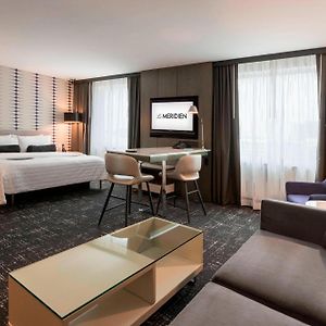 Junior Suite 1 King